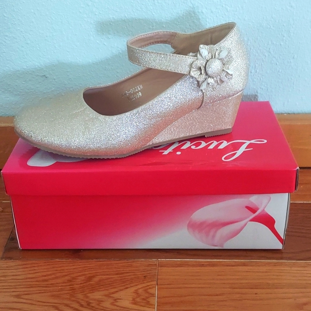 Girls Lucita Dress Shoes